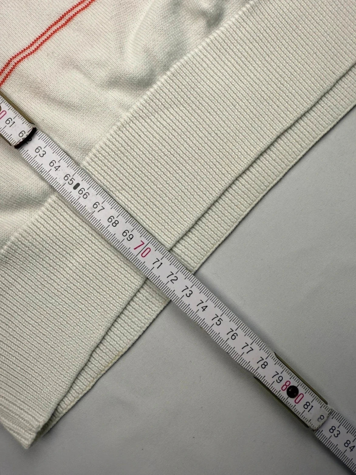 Lacoste – Feinstrick Pullover – Weiß/Rot gestreift – V-Ausschnitt – Größe L (FR 5)