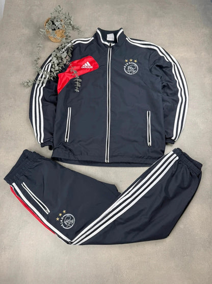 Ajax Amsterdam Vintage tracksuit – schwarz/Rot – Größe M