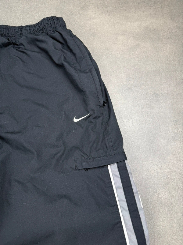 Nike Trackpants – Schwarz – Baggy Fit – Größe L