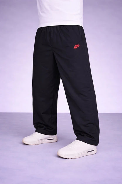 Nike Trackpants – Schwarz – Polyester – Größe L
