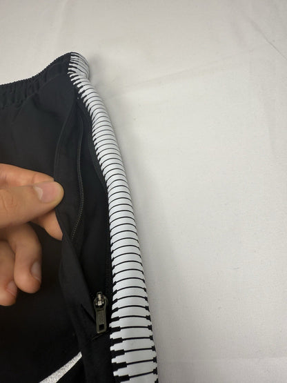 Nike – Paris Saint-Germain Tracksuit – Grau/Schwarz – Größe M – Dri-FIT