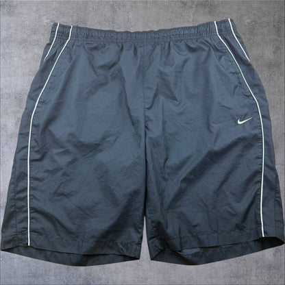 Nike Shorts – Schwarz – Herren XL – Leichtes Nylon – Baggy Fit – mit Piping