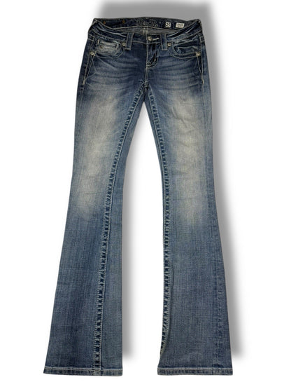 Miss Me Jeans – Hellblau – Größe 28 – Flared Bootcut – Engelsflügel Backpockets