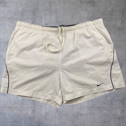 Nike Shorts – Weiß – Herren XL – Vintage Nylon – Baggy Fit – mit Piping