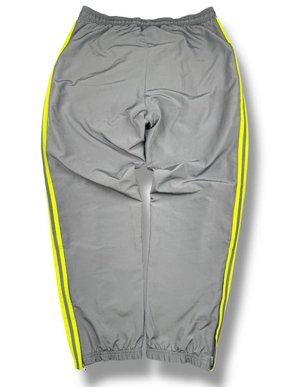 Adidas x Real Madrid – Tracksuit – Weiß/Grau – Größe L (Baggy Fit)