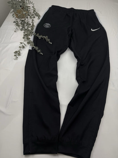 Nike – Paris Saint-Germain Tracksuit – Grau/Schwarz – Größe M – Dri-FIT