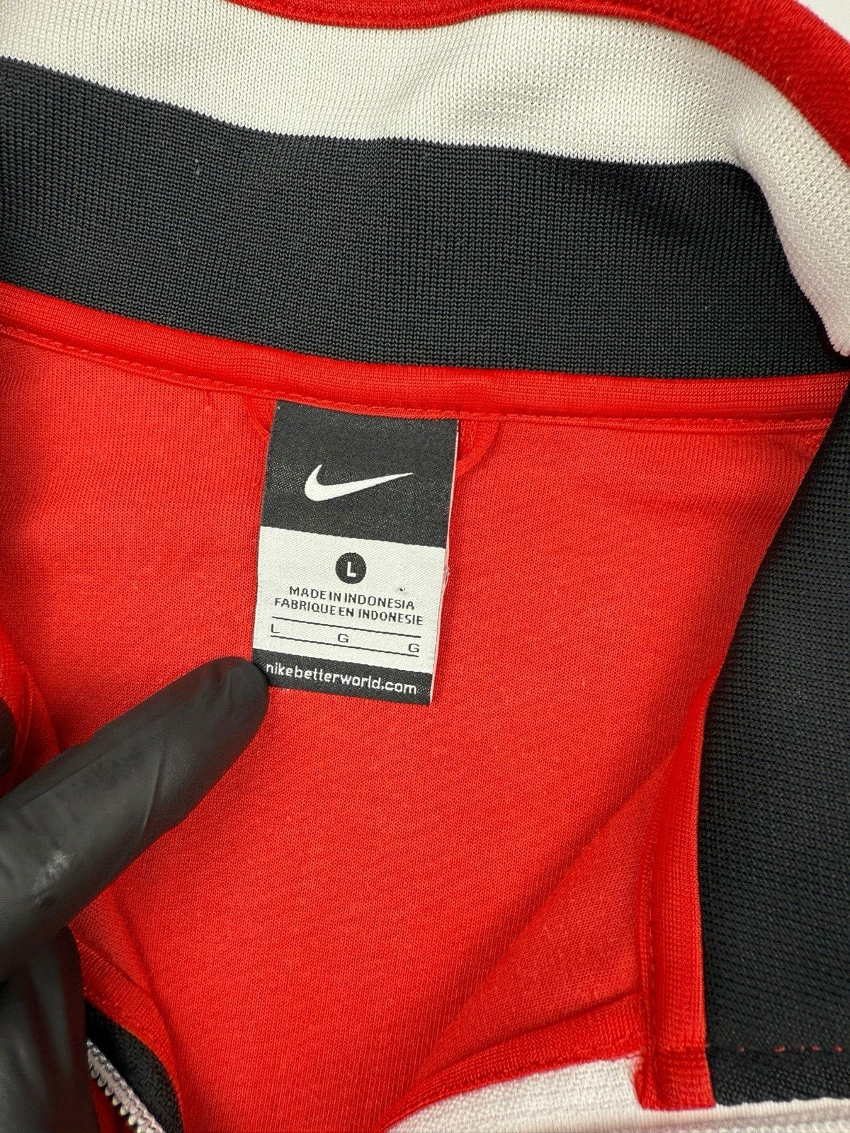Nike – Manchester United – Track Jacket – Rot – Größe L