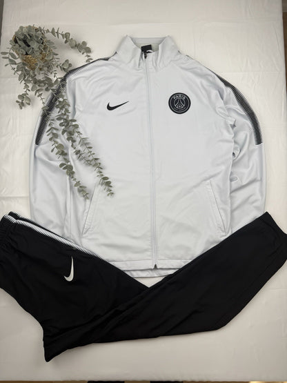 Nike – Paris Saint-Germain Tracksuit – Grau/Schwarz – Größe M – Dri-FIT