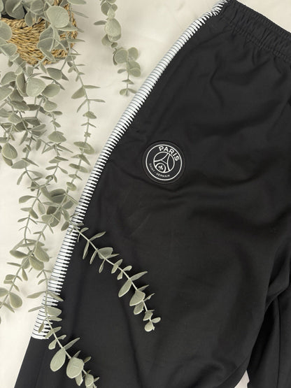 Nike – Paris Saint-Germain Tracksuit – Grau/Schwarz – Größe M – Dri-FIT