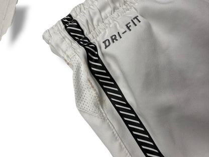 Manchester United Set – Trikot + Shorts – Größe L