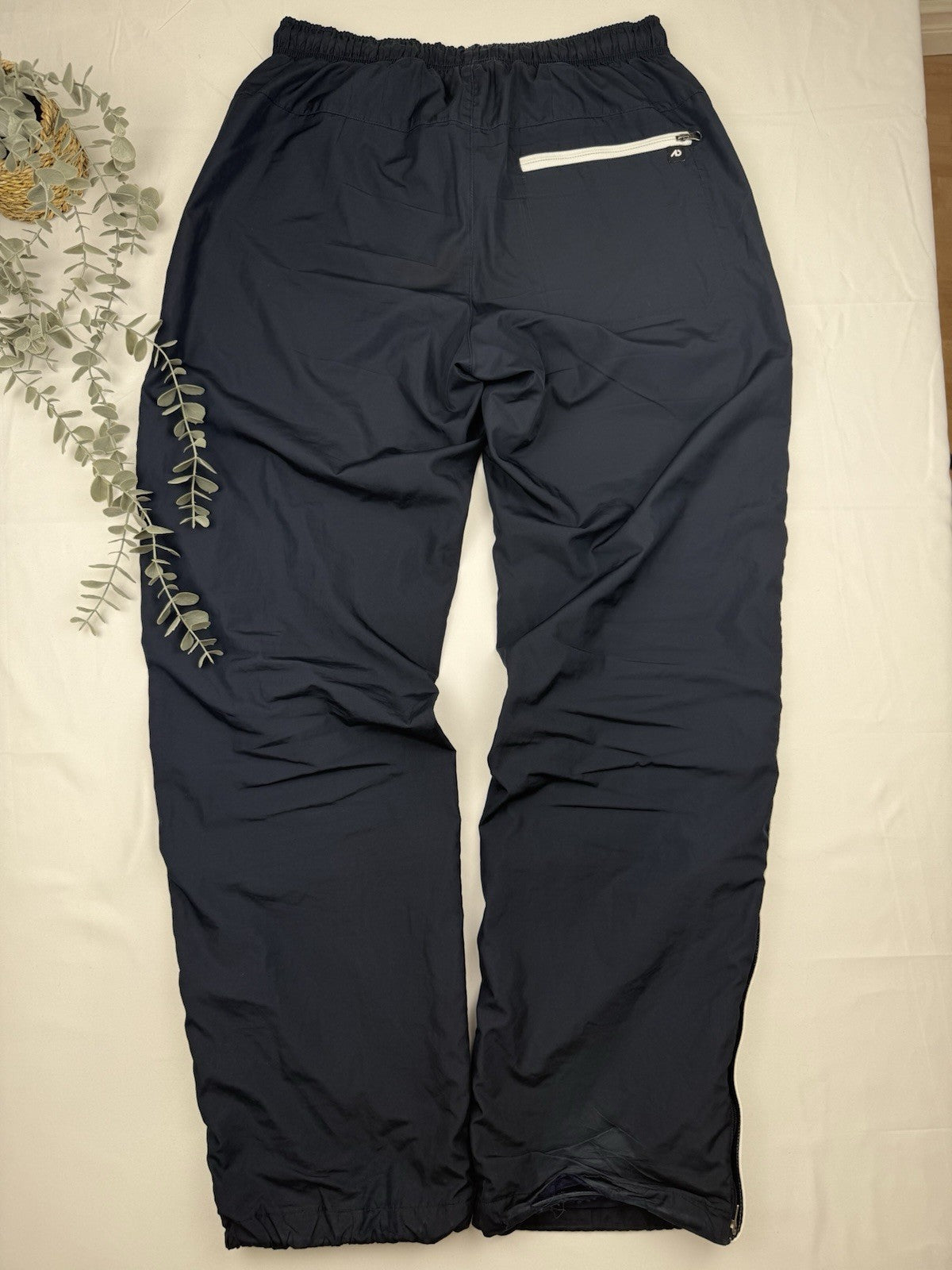 Nike – Vintage Track Pants – Dunkelblau/Schwarz – Größe M