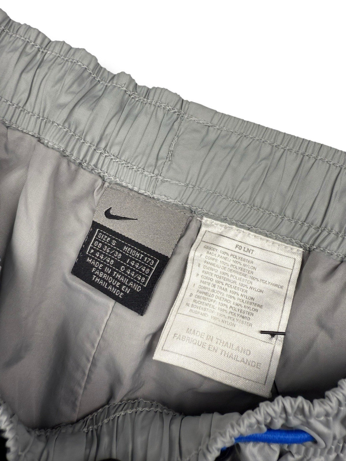 Nike – Hex Track Pants – Grau mit Blau – Größe S – Vintage