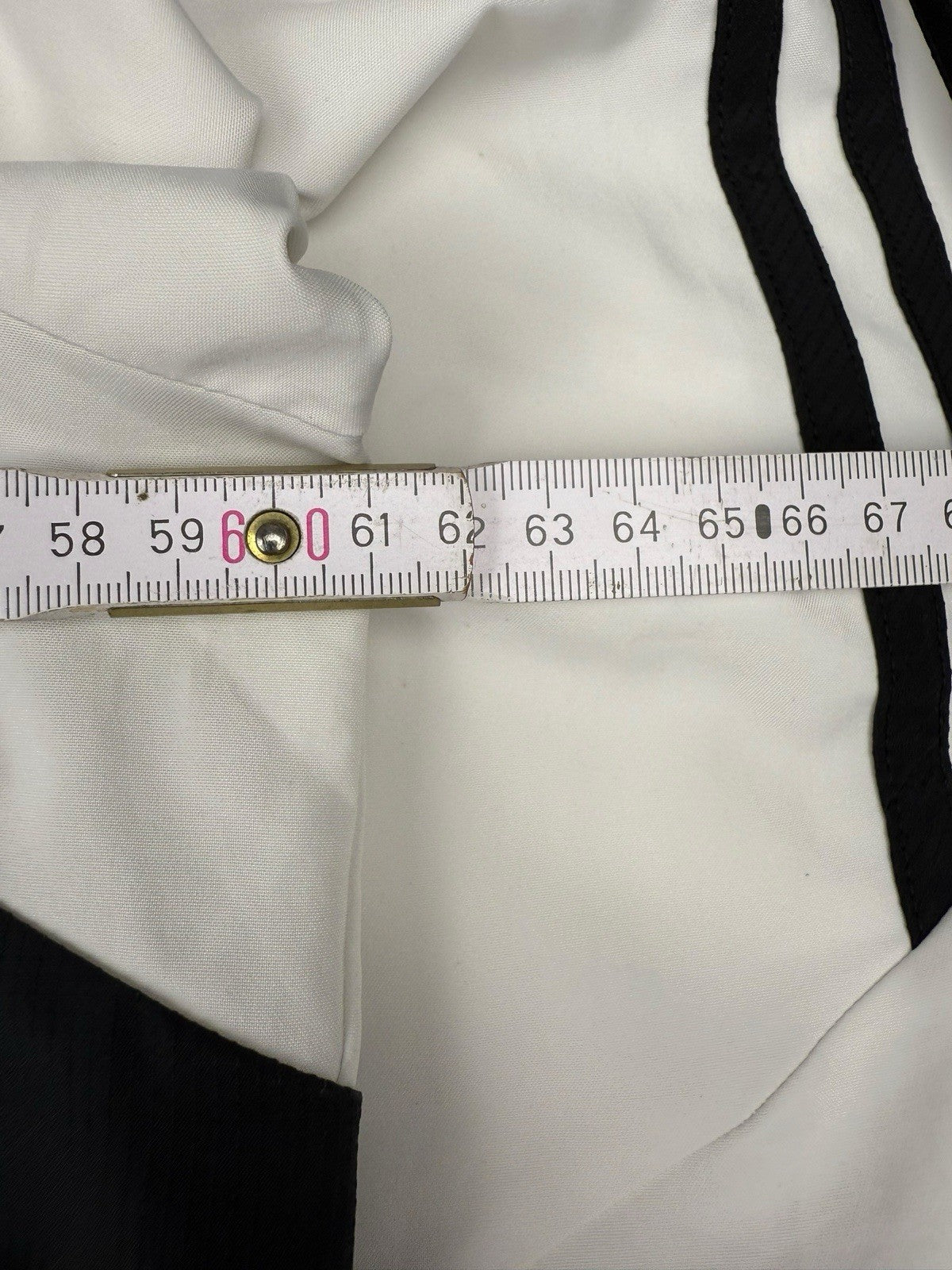 Real Madrid Tracksuit – Weiß – Größe L