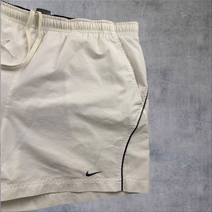 Nike Shorts – Weiß – Herren XL – Vintage Nylon – Baggy Fit – mit Piping