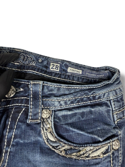 Miss Me Jeans – Dunkelblau – Größe 28 – Flared Bootcut – Signature Backpockets