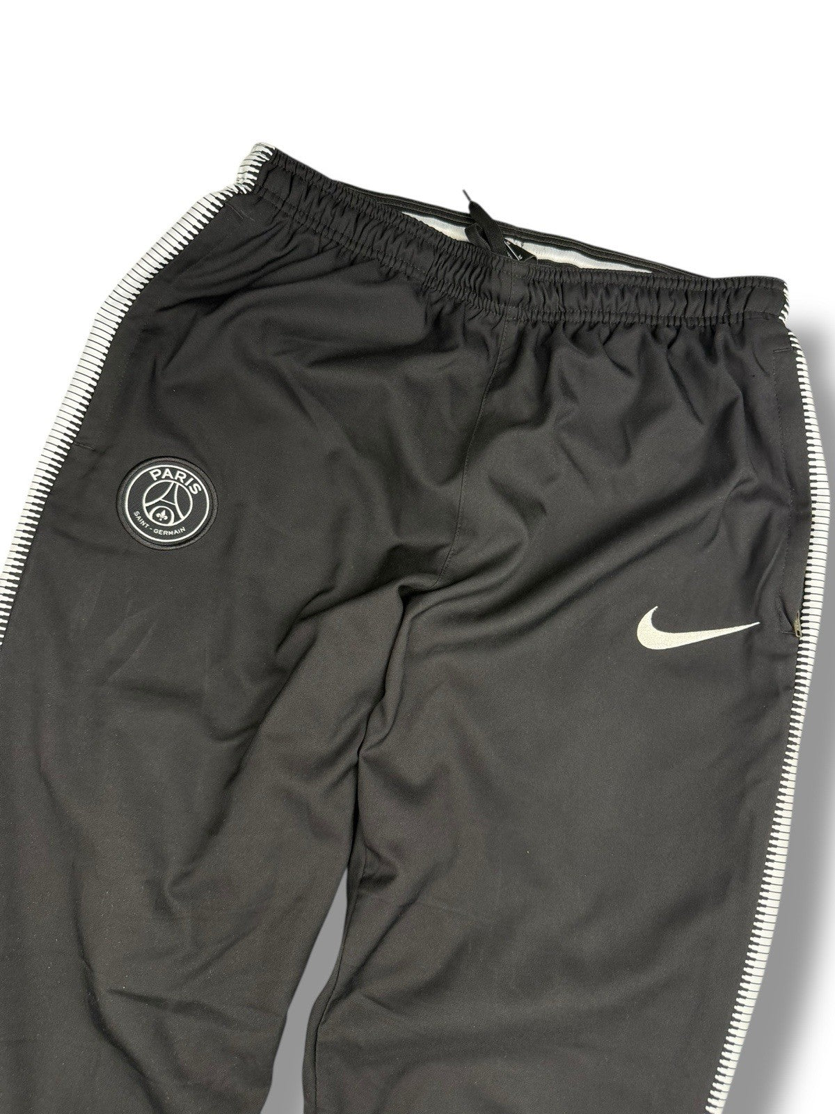 Nike Paris Saint-Germain Track Pants – Grau – Nike Dryfit – Größe M