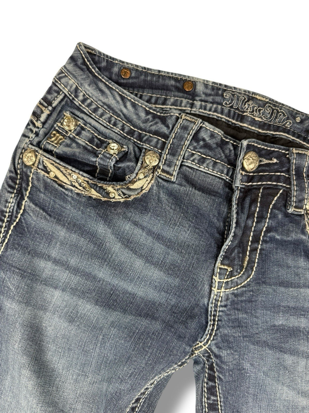 Miss Me Jeans – Dunkelblau – Größe 28 – Flared Bootcut – Signature Backpockets