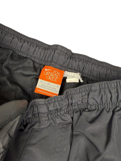 Nike Athletic Dept. Track Pants – Schwarz – Größe M – Open Leg
